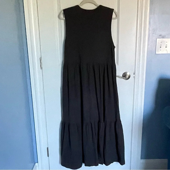 Folk by Hansel from Basel Black Sleeveless Tiered Midi Dress - 29731 - Picture 6 of 12